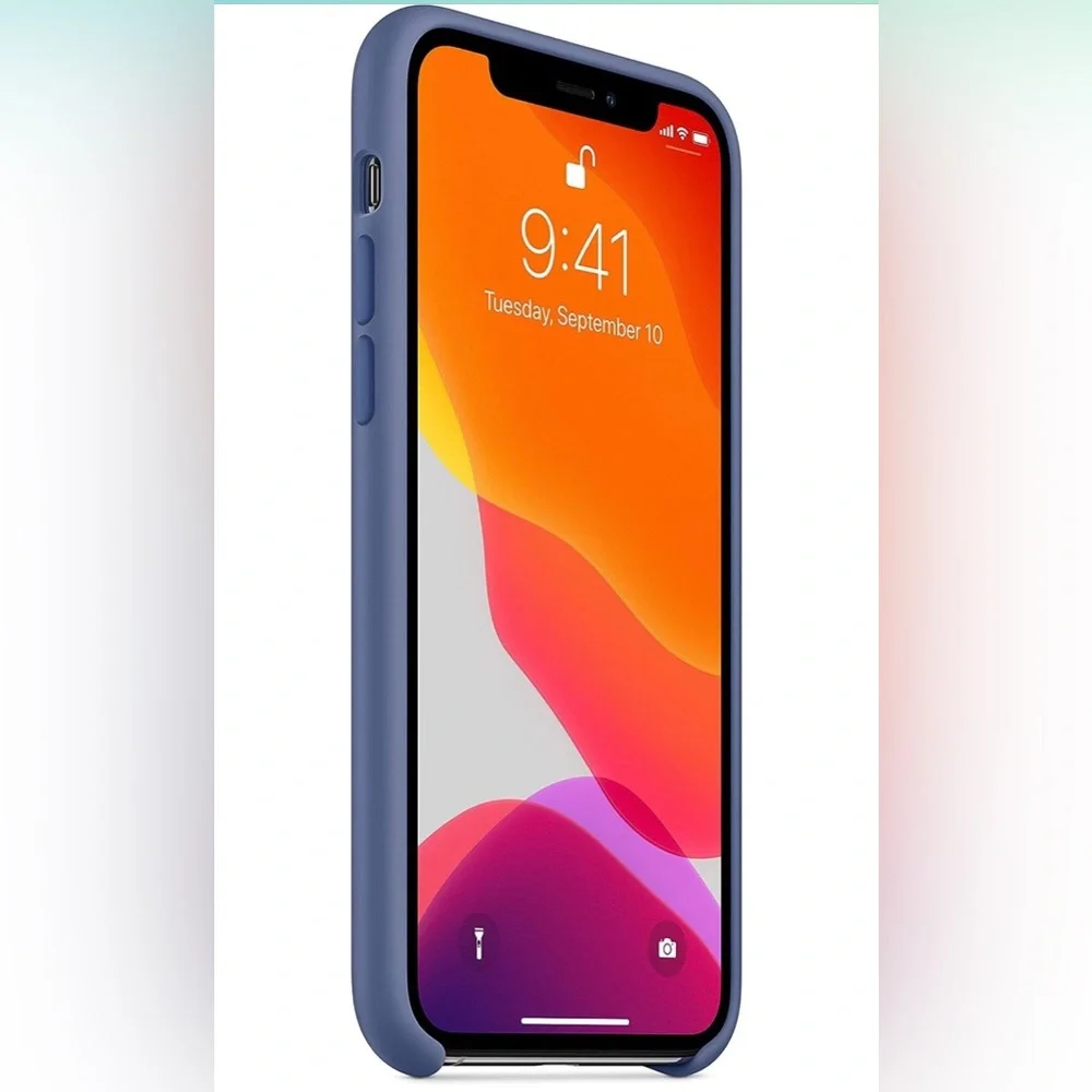 NWOT Apple iPhone 11 Pro Silicone Case